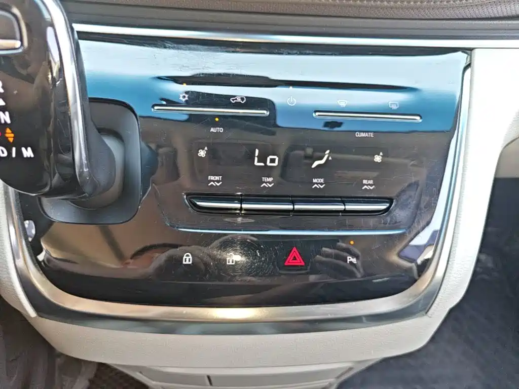 Buick GL8 — миниатюра 13