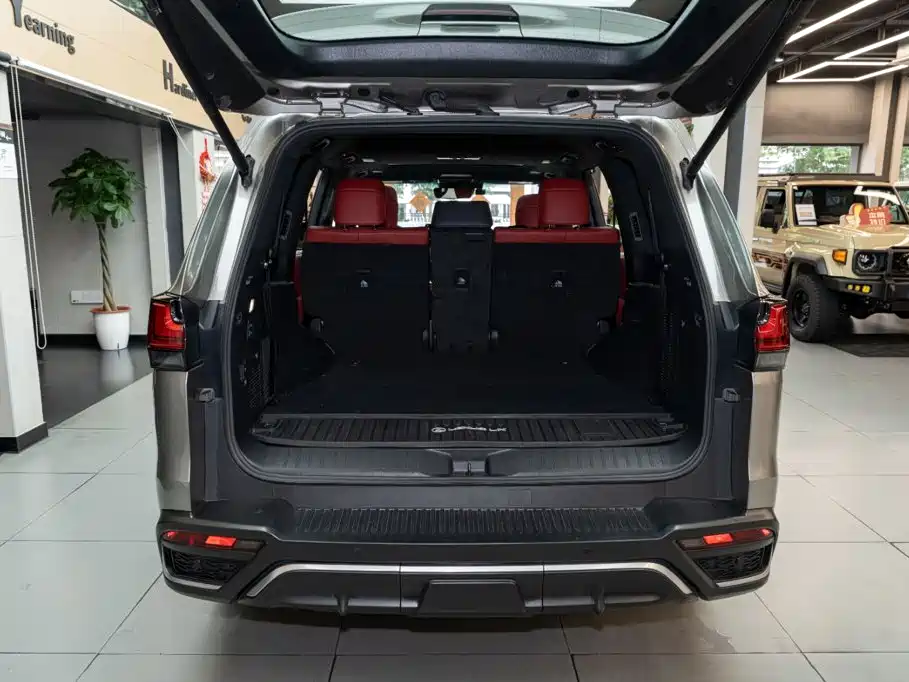 Lexus LX — миниатюра 22