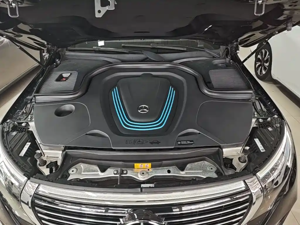 Mercedes-Benz EQC — миниатюра 20