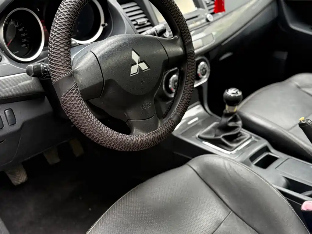 Mitsubishi Lancer EX — миниатюра 4