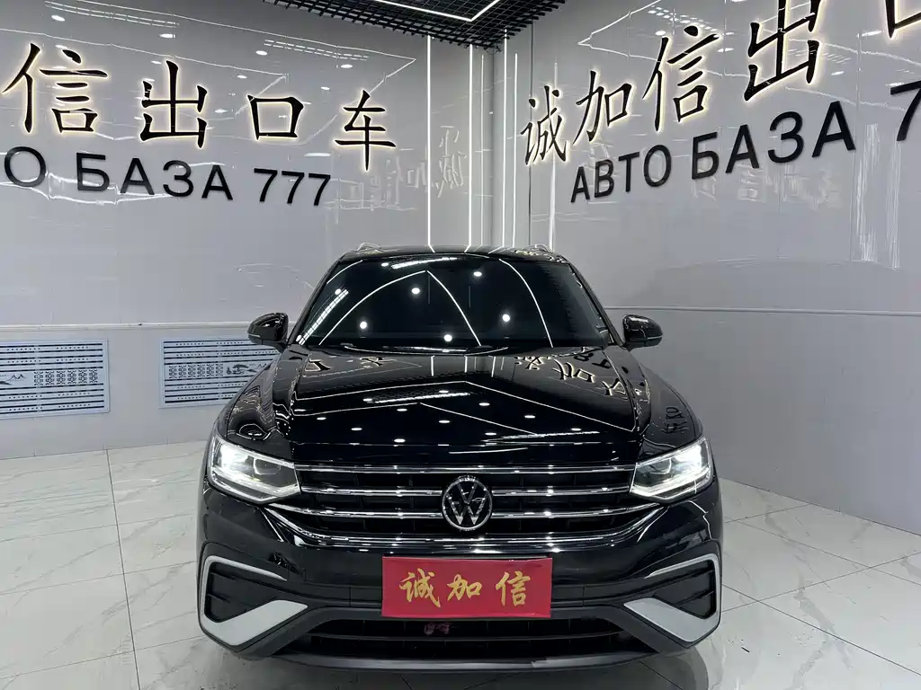 Volkswagen Tiguan L — миниатюра 2