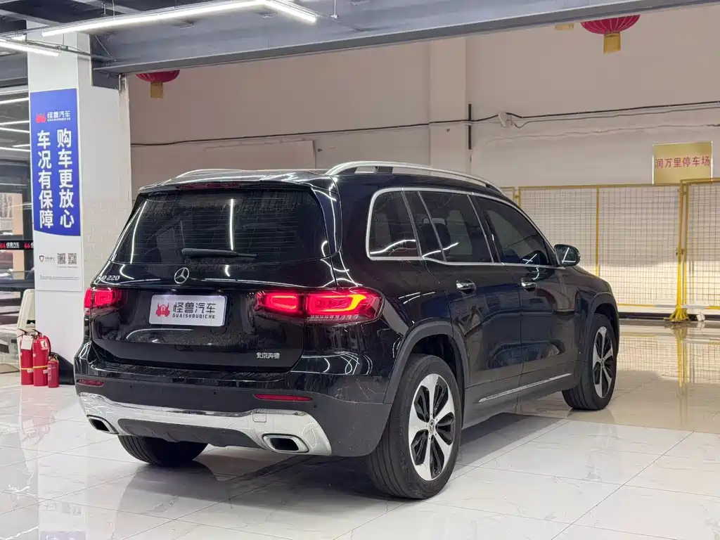 Mercedes-Benz GLB - фото 9