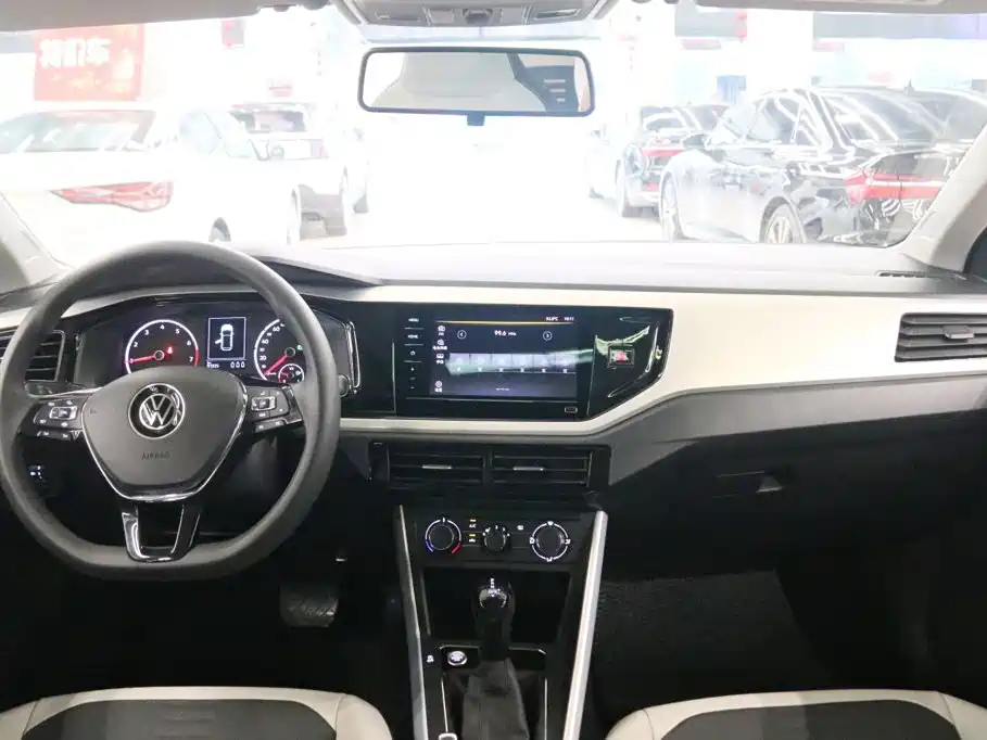 Volkswagen Polo — миниатюра 5