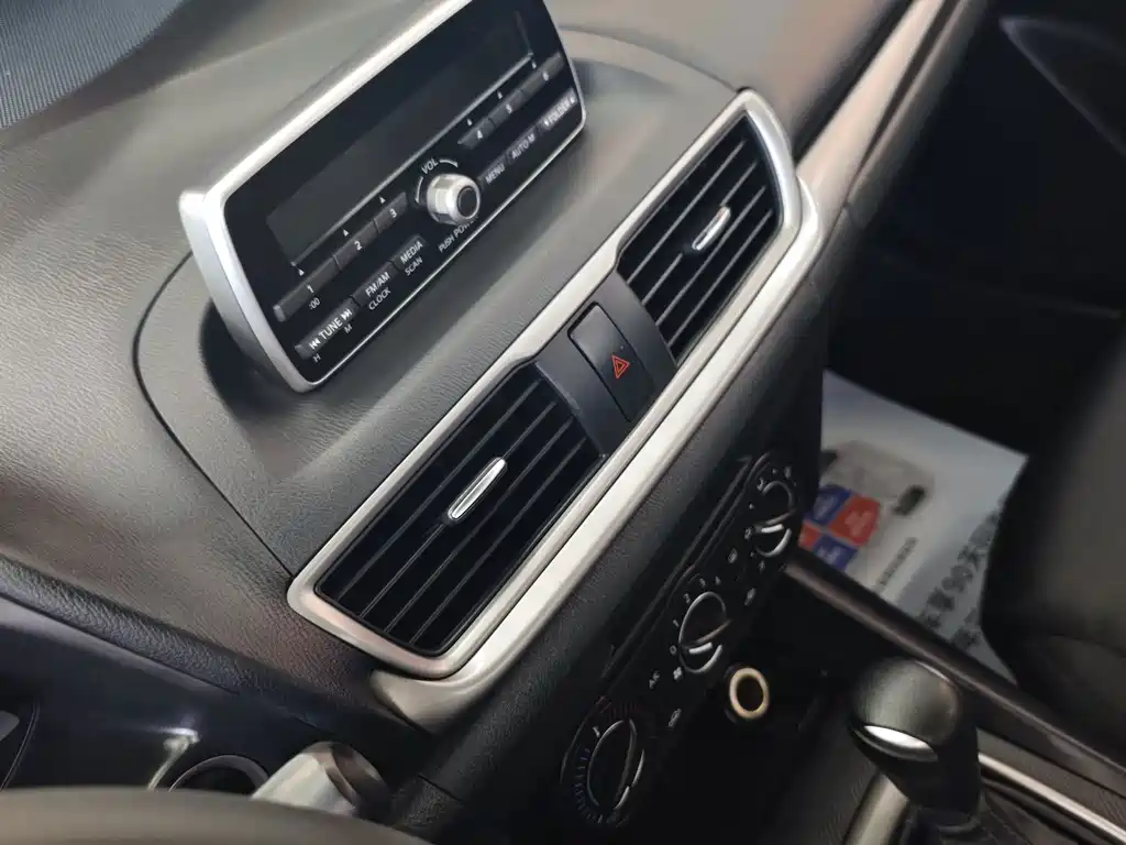 Mazda 3 Axela — миниатюра 14