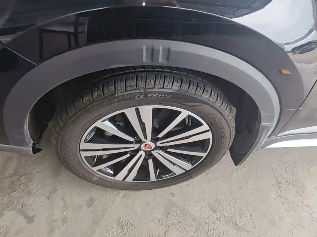 Roewe RX5 — миниатюра 23