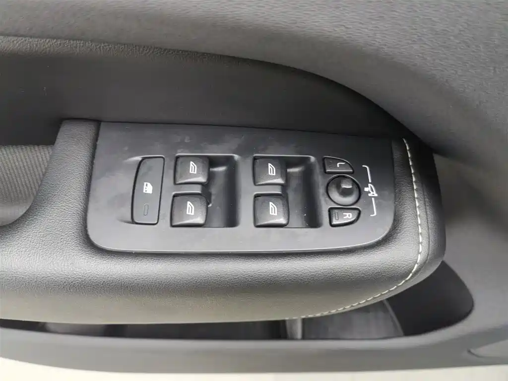 Volvo XC60 2019 T8 E Sport V