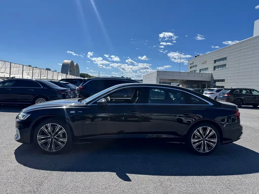 Audi A6L — миниатюра 4