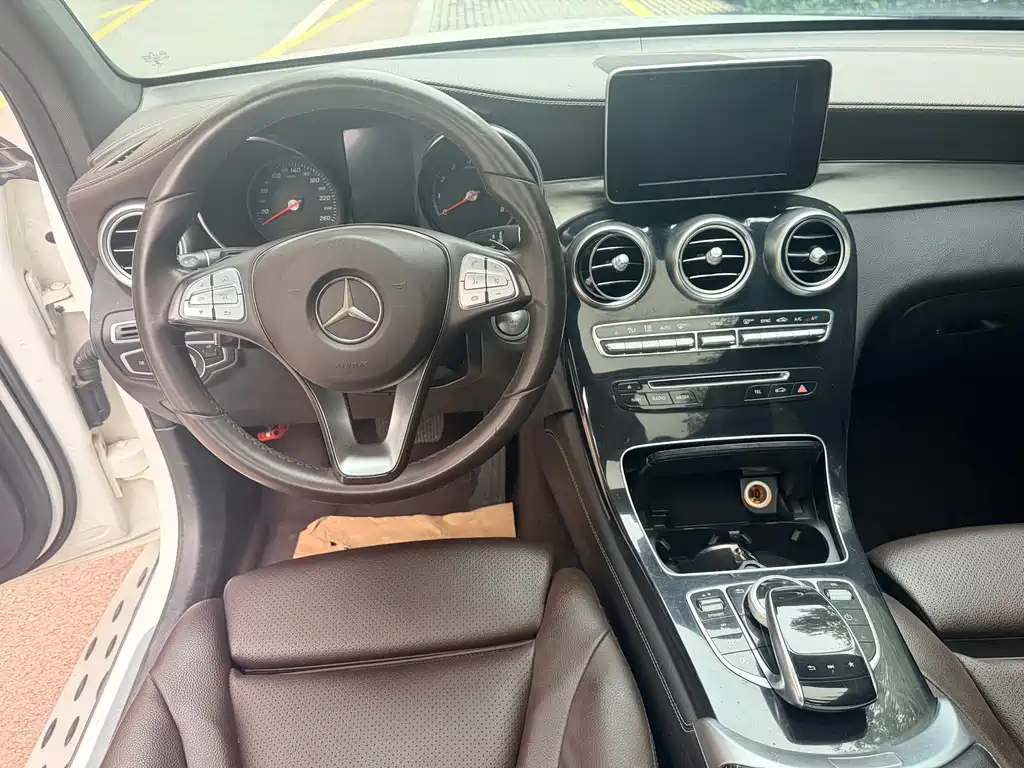 Mercedes-Benz GLC — миниатюра 11