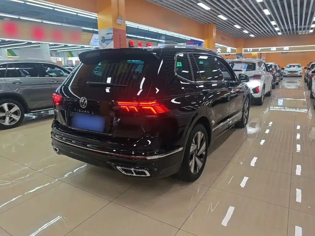 Volkswagen Tiguan L — миниатюра 7