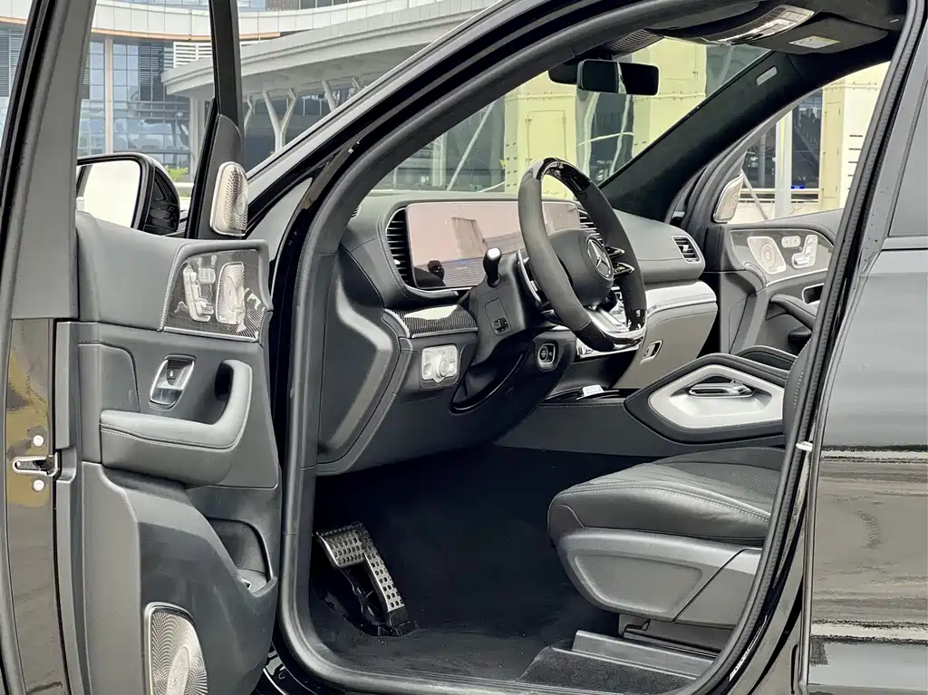 Mercedes-Benz GLS AMG — миниатюра 4