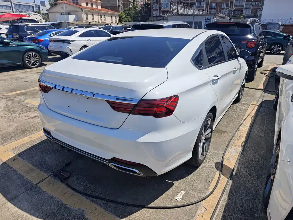 Geely Binrui — миниатюра 16