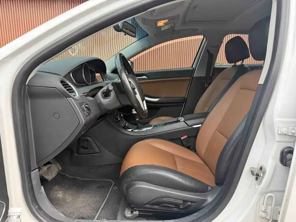 Roewe e550 — миниатюра 7