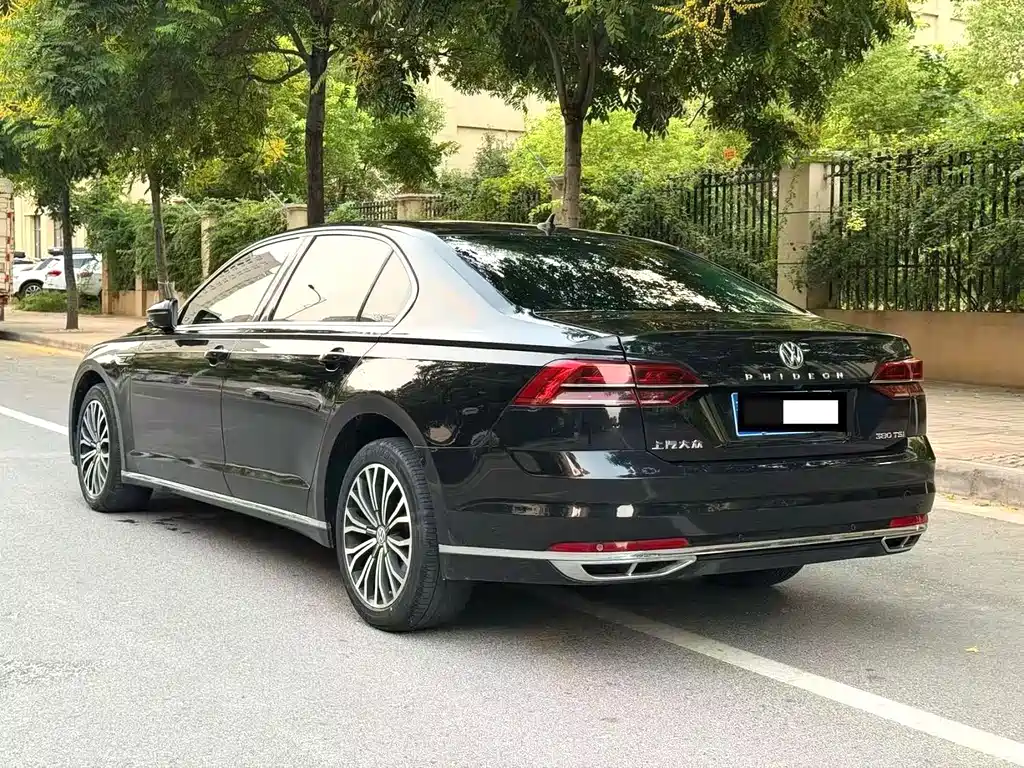Volkswagen Phideon — миниатюра 9