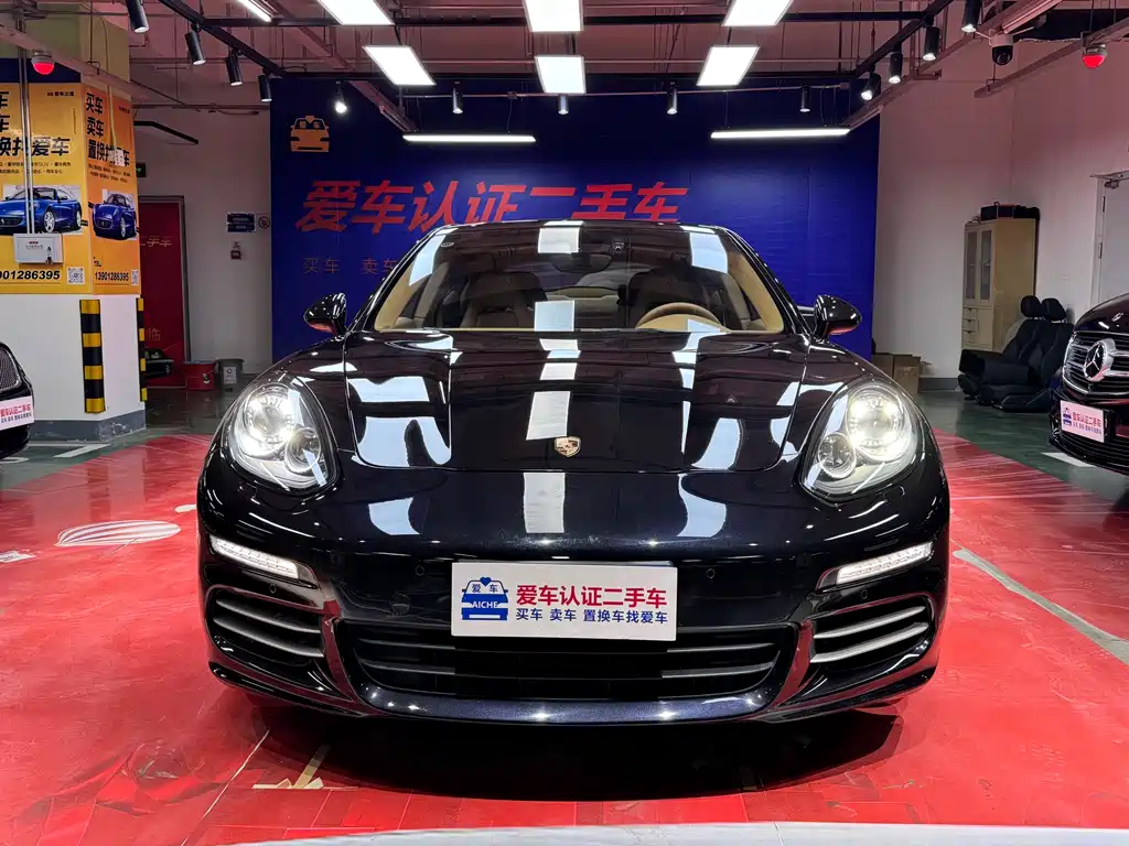 Porsche Panamera 2014 Panamera 4 3.0T