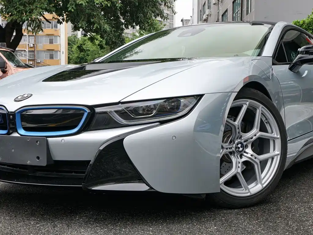 BMW i8 — миниатюра 13