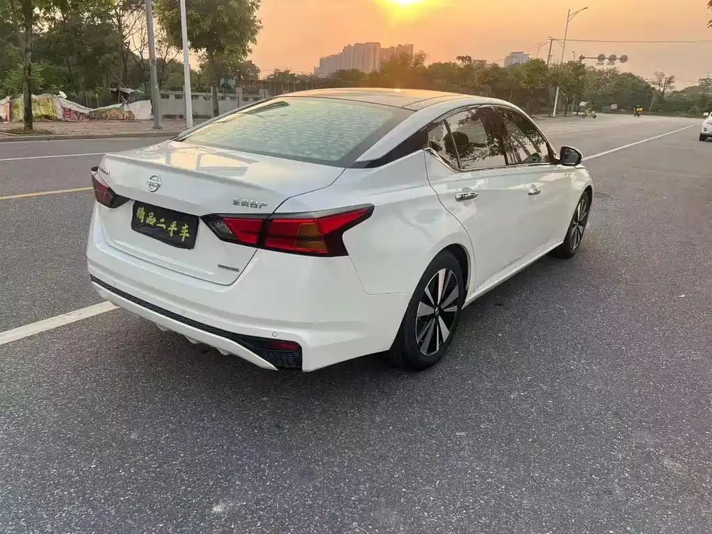 Nissan Teana — миниатюра 4