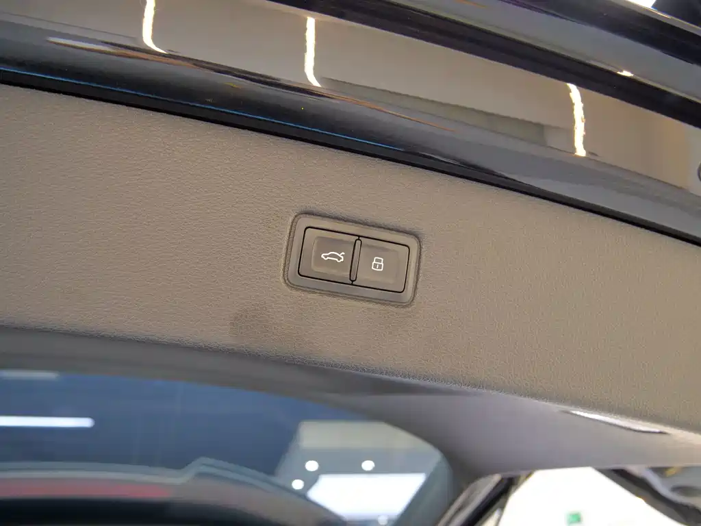 Audi Q7 — миниатюра 17