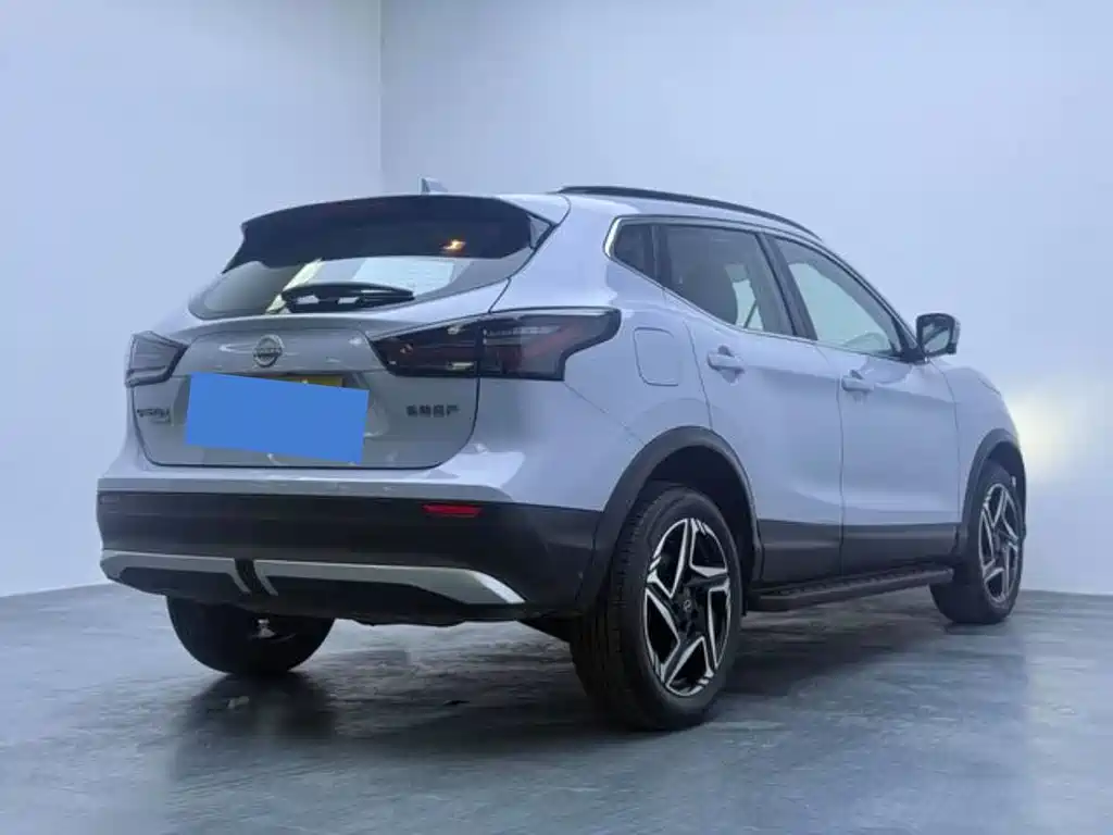 Nissan Qashqai — миниатюра 5