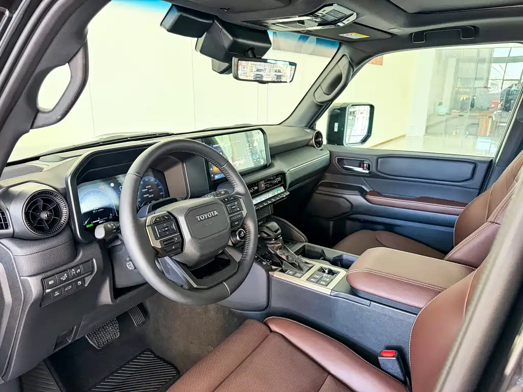 Toyota Prado — миниатюра 7
