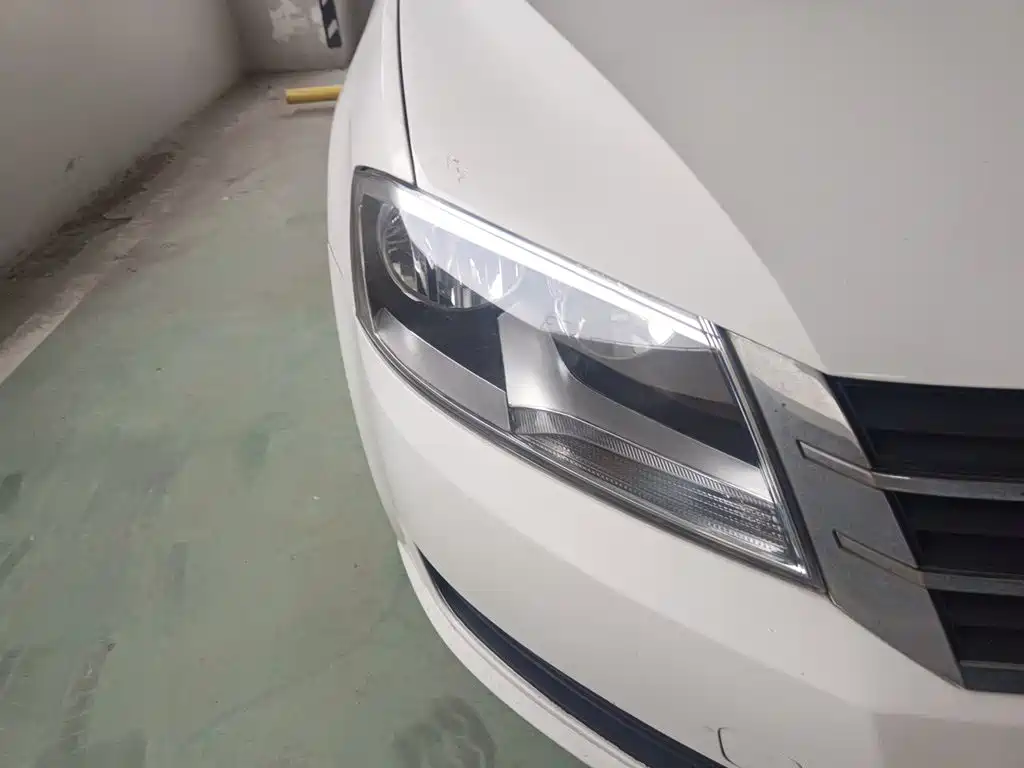 Volkswagen Lavida 2013 1.6L AT