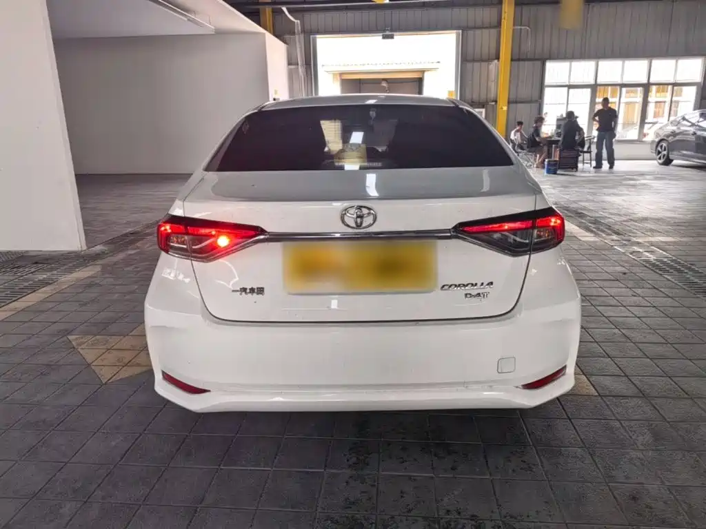 Toyota Corolla — миниатюра 6