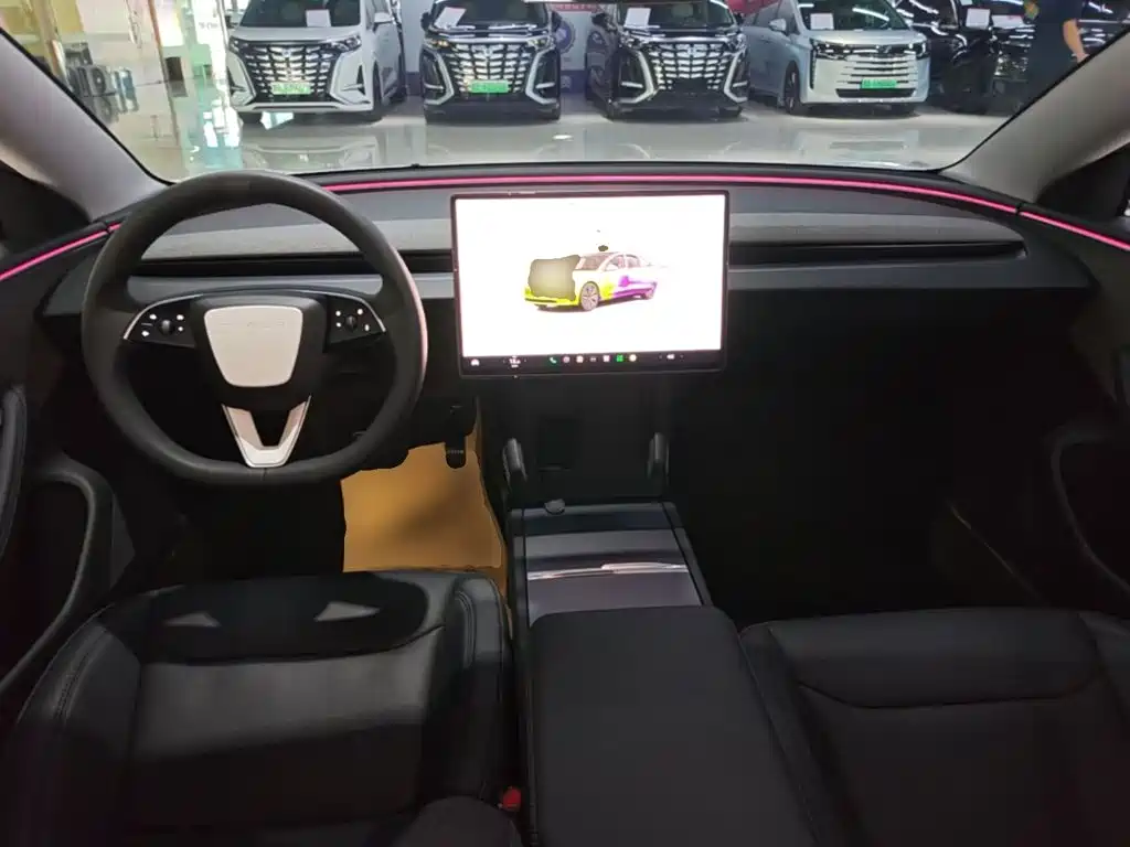 Tesla Model 3 — миниатюра 10