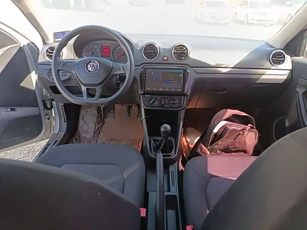 Volkswagen Jetta — миниатюра 10