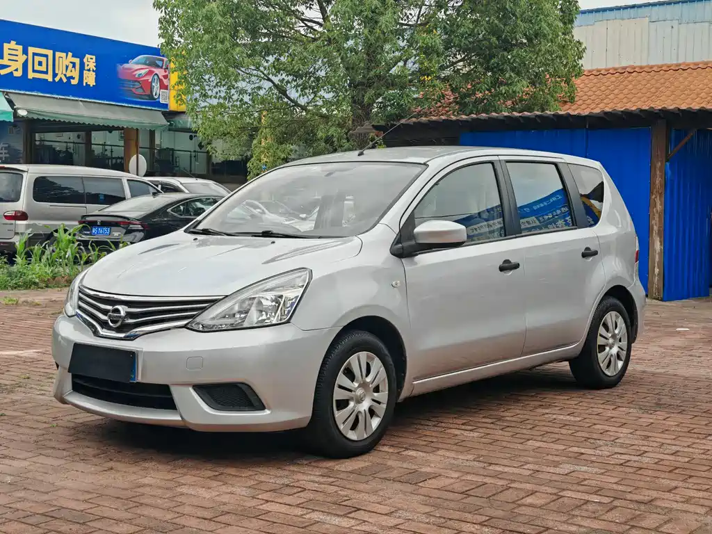 Nissan Livina 2017