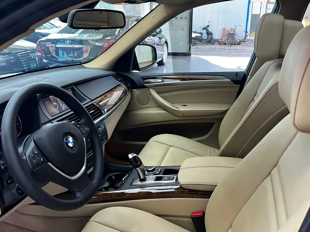 BMW X5 (Import) — миниатюра 16