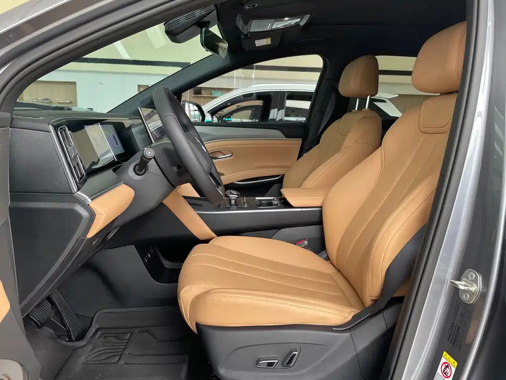 BYD L DM-i — миниатюра 8