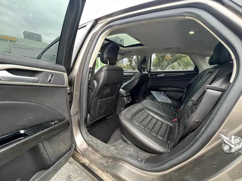 Ford Mondeo 2013 2.0L GTDi240 Luxury Sport