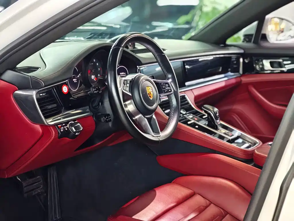 Porsche Panamera — миниатюра 4