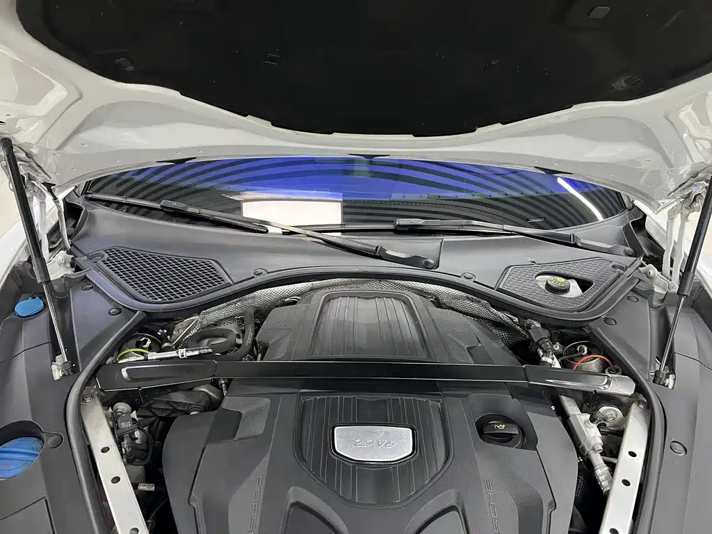 Porsche Panamera — миниатюра 23