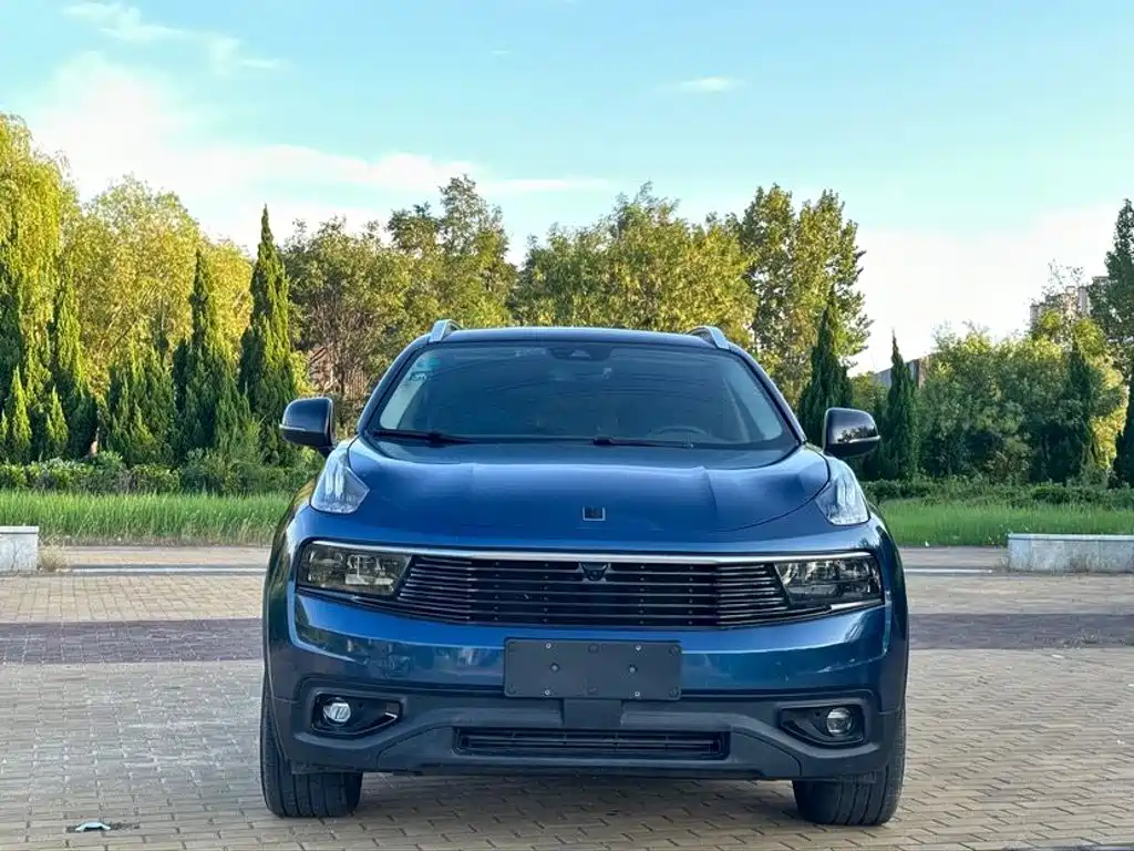 Lynk & Co 01 — миниатюра 2