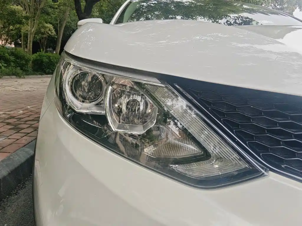 Nissan Qashqai — миниатюра 7
