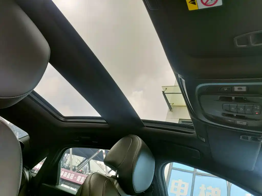 Cadillac CT6 — миниатюра 34