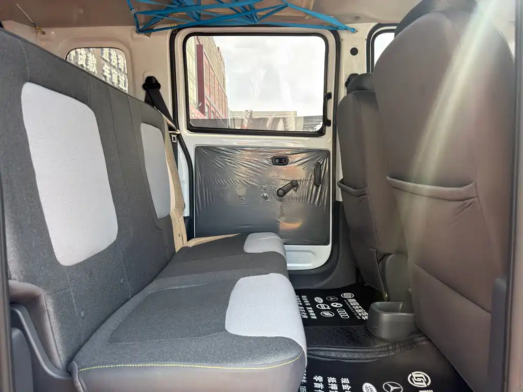 Wuling Zhiguang EV — миниатюра 9