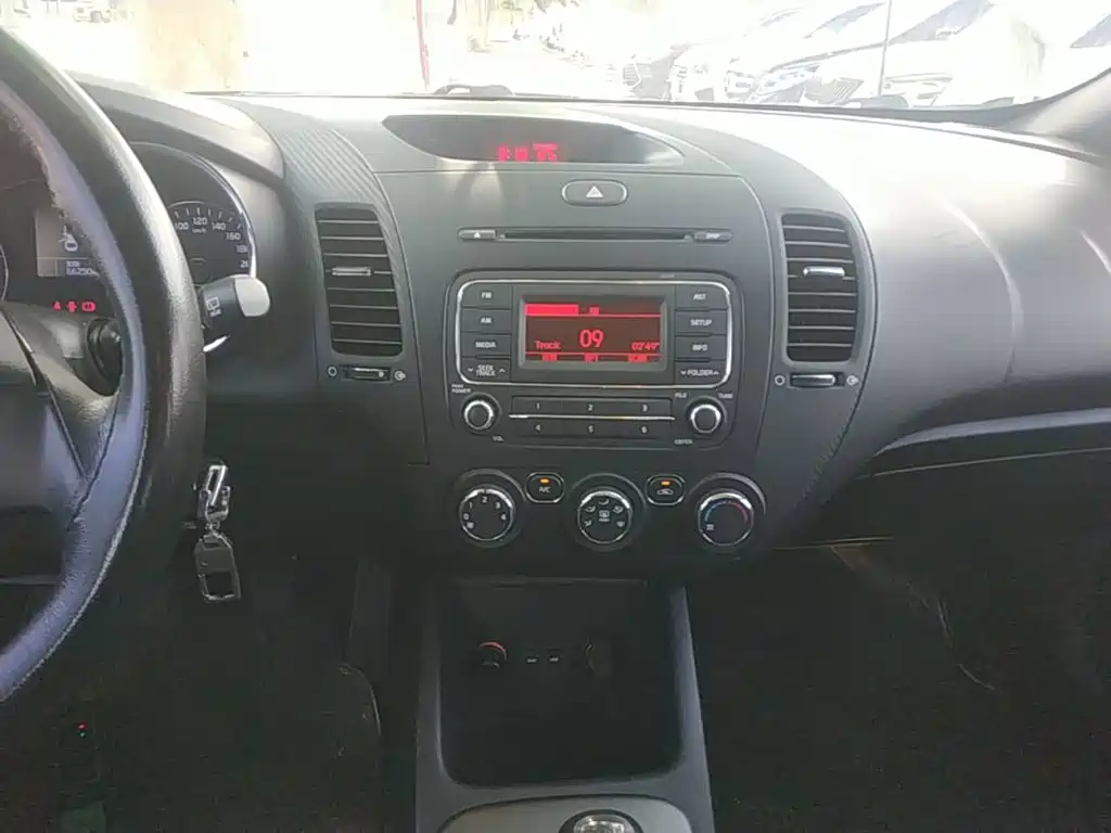 Kia K3S — миниатюра 13