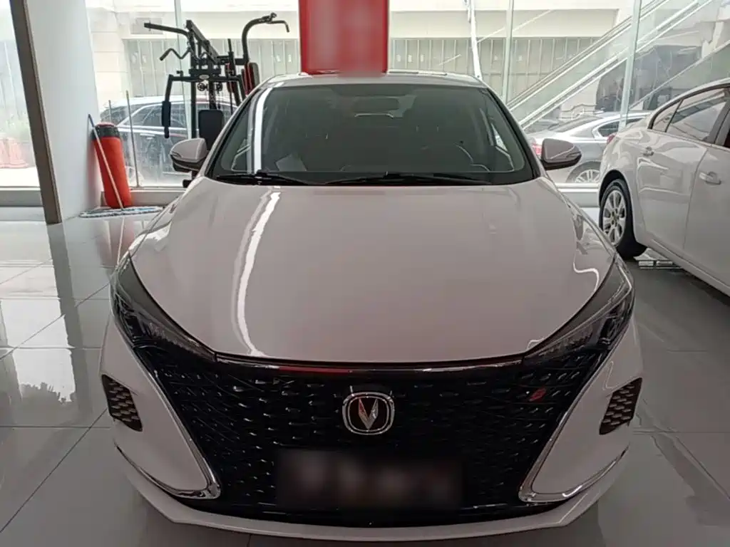 Changan Eado — миниатюра 3