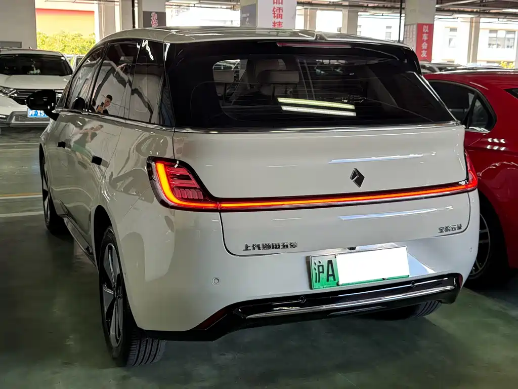 Baojun Yunduo — миниатюра 3