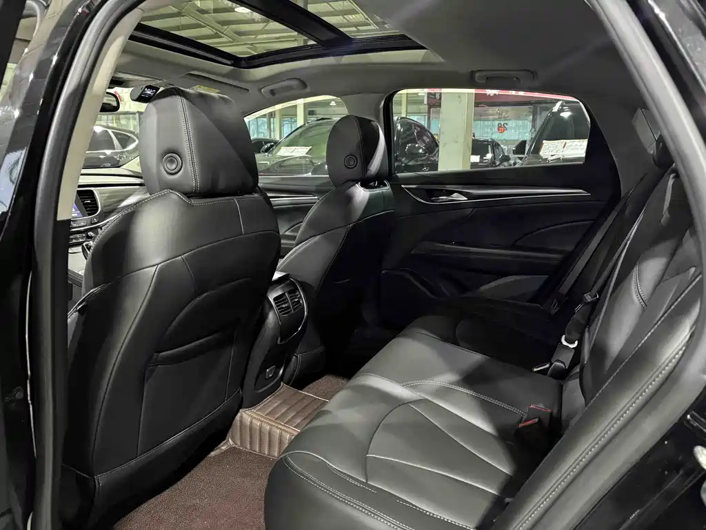 Buick LaCrosse 2022 652T Luxury
