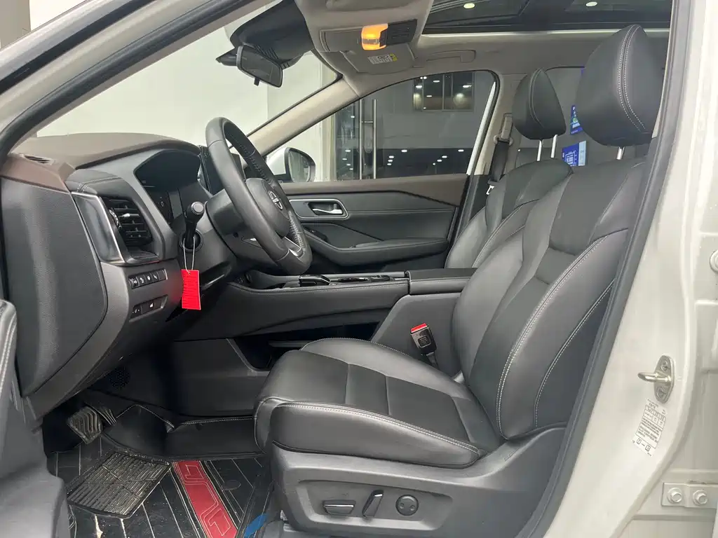 Nissan X-Trail — миниатюра 4