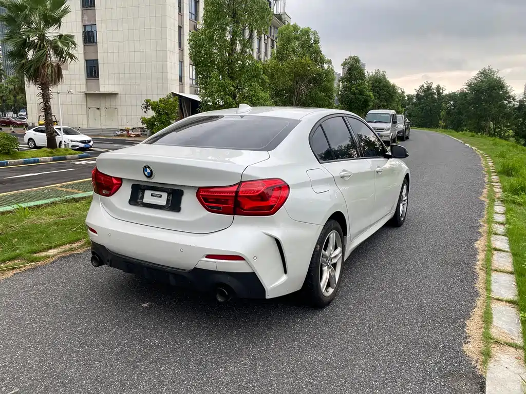BMW 1 Series — миниатюра 8