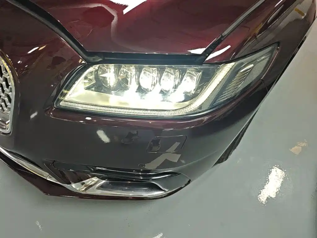 Lincoln Continental — миниатюра 24