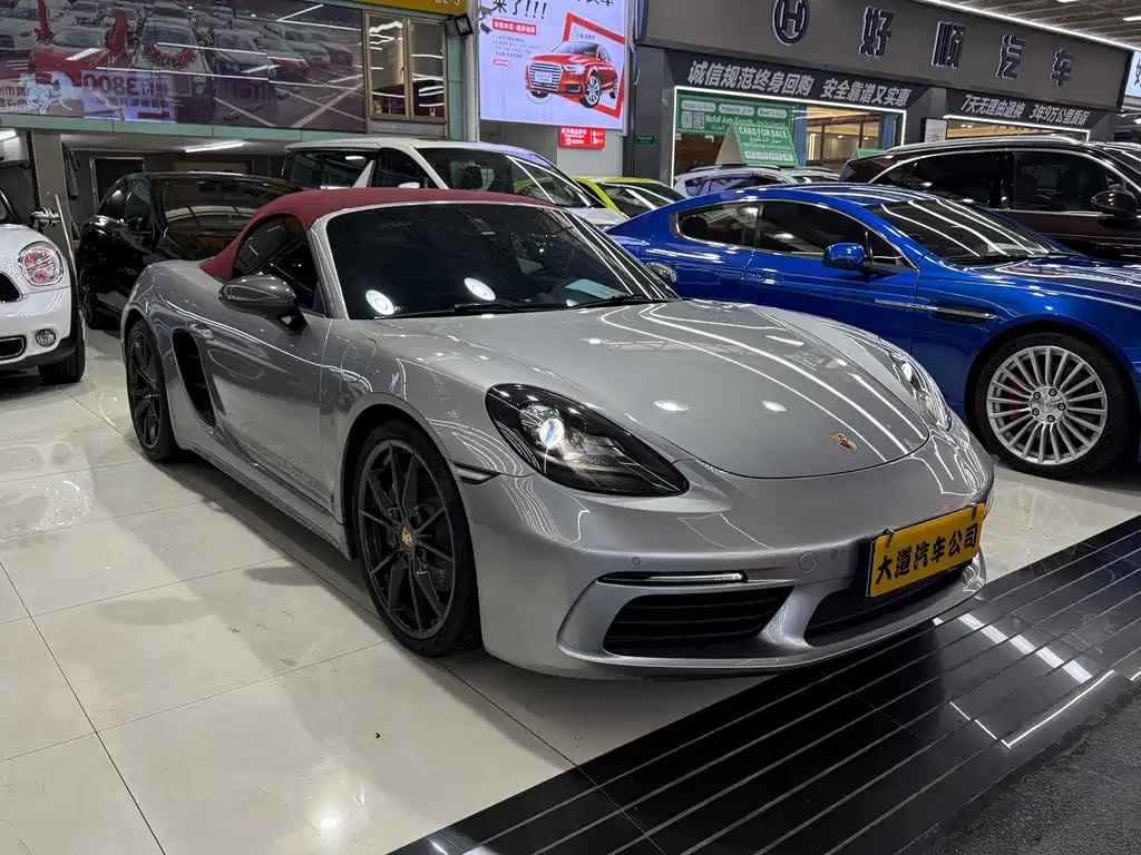 Porsche 718 2019 Boxster T 2.0T