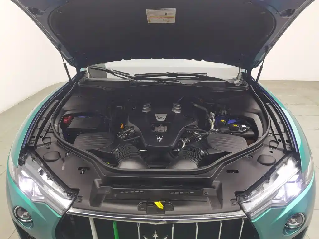 Maserati Levante — миниатюра 6