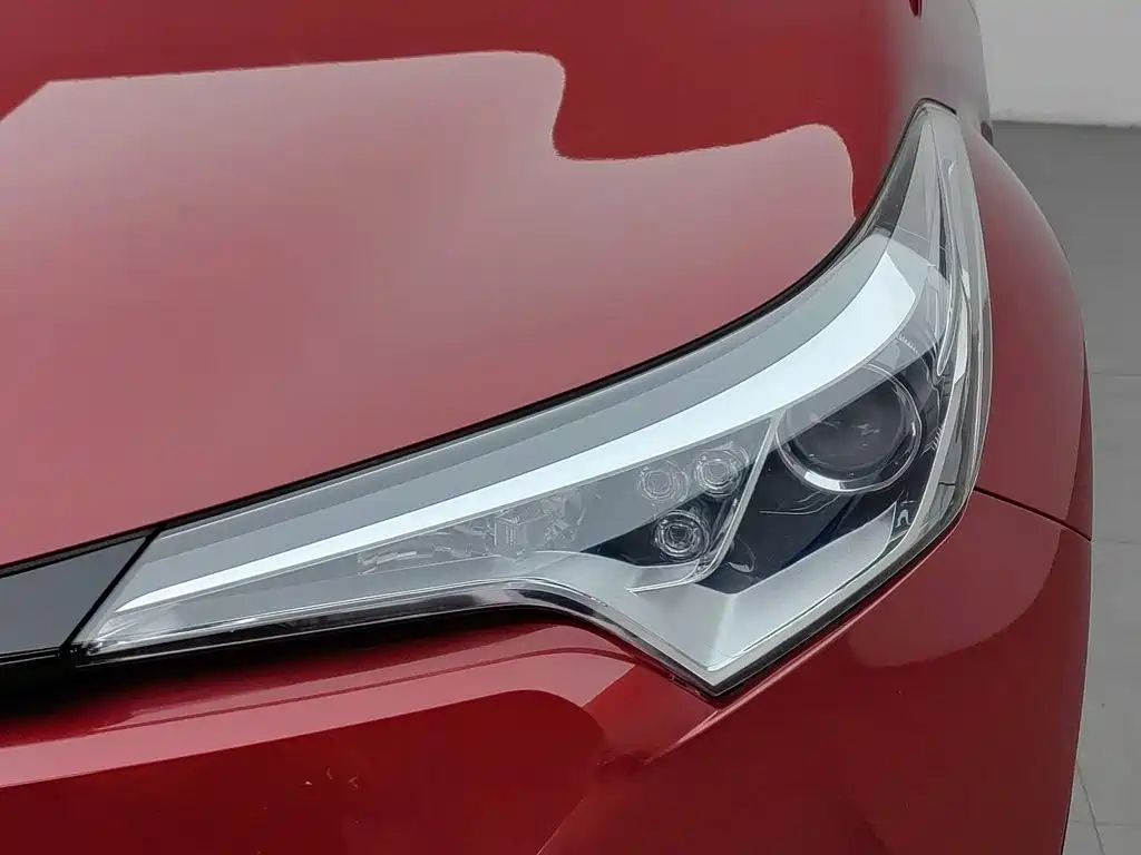 Toyota C-HR — миниатюра 7