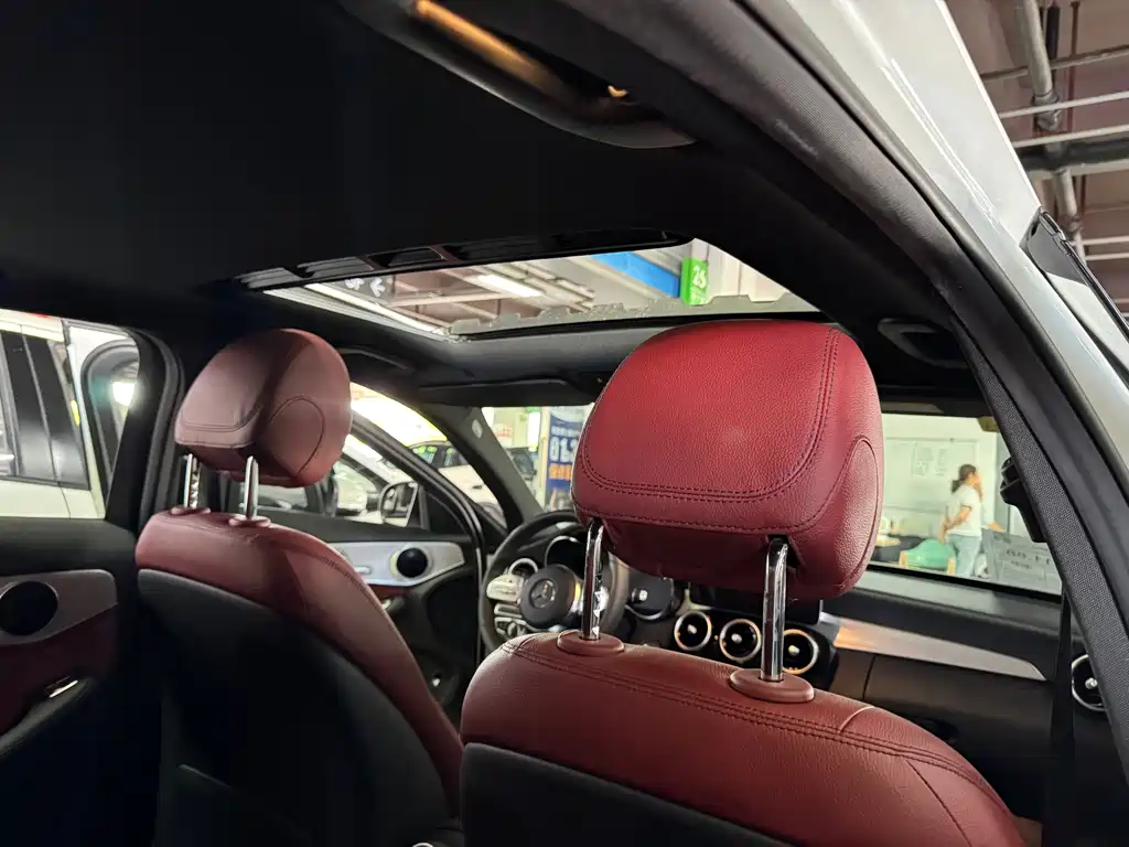 Mercedes-Benz C-Class — миниатюра 9