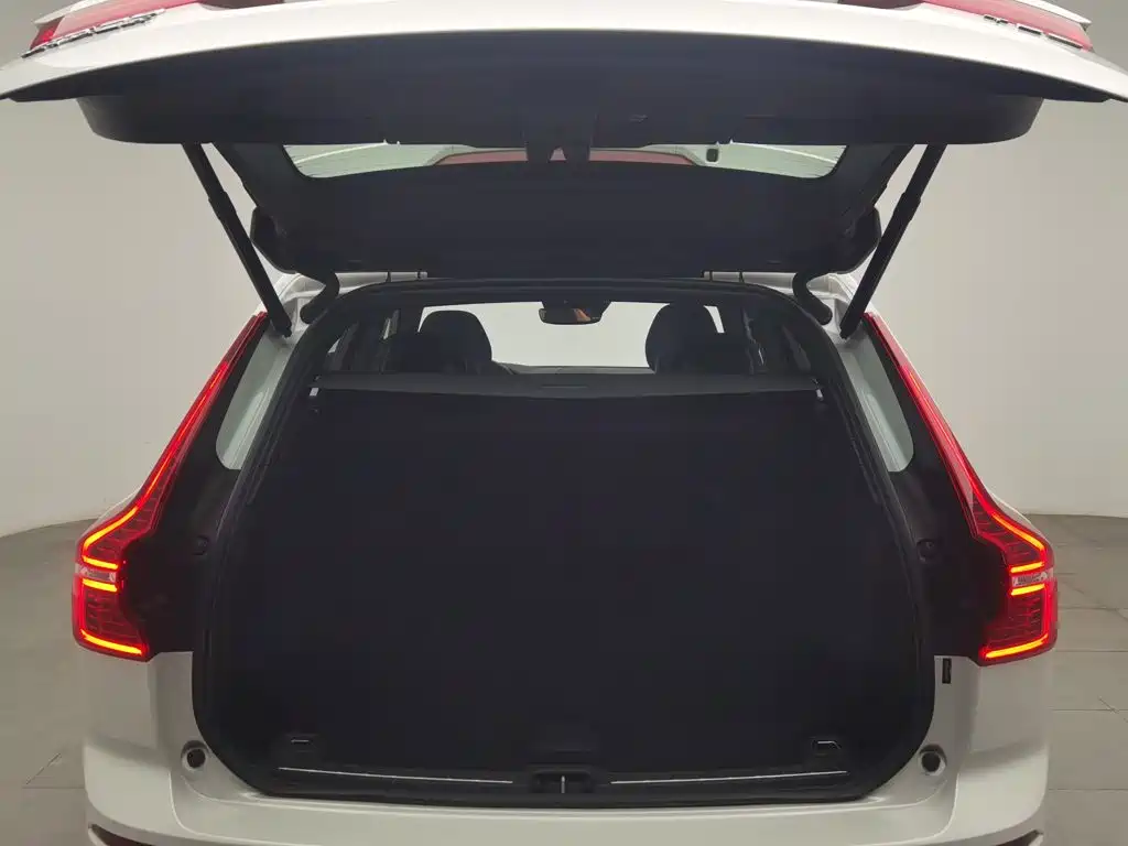 Volvo XC60 — миниатюра 16