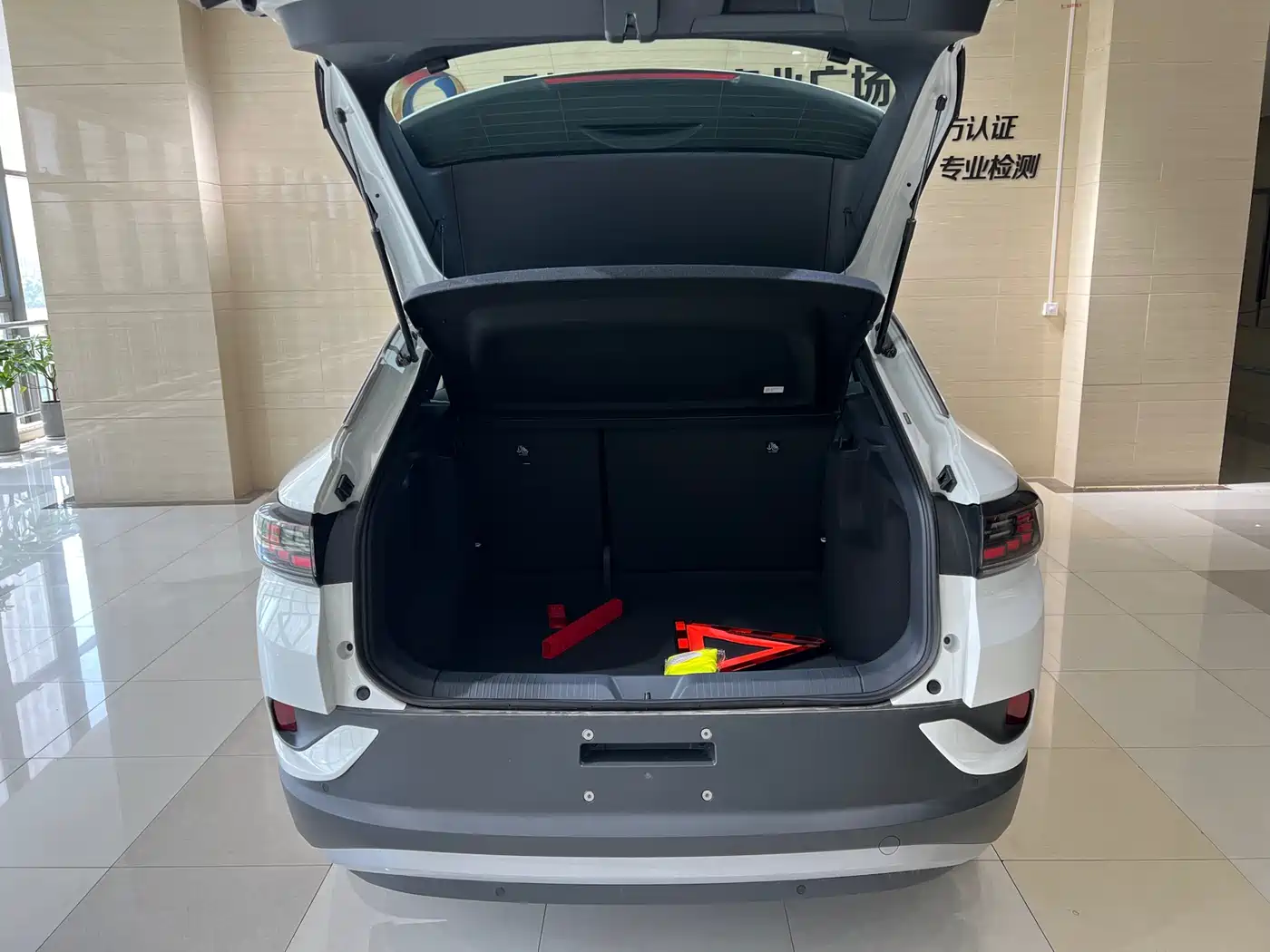 Volkswagen ID.4 CROZZ 2026 Белый из Китая, фото 6